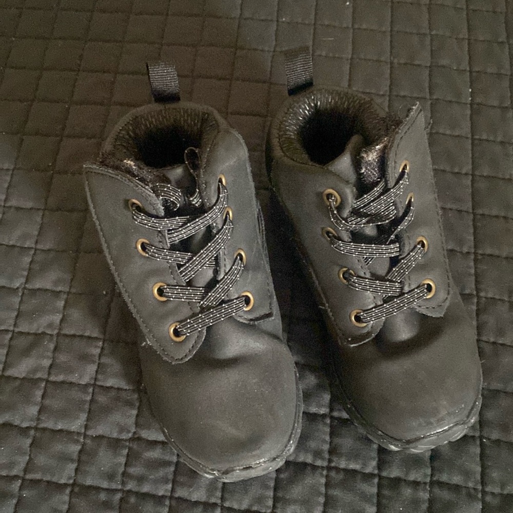 Velcro boots
